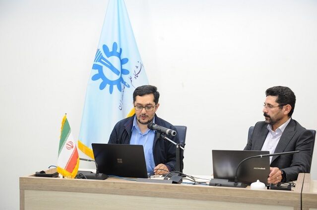 سخنرانی دکتر رسولی مدیرعامل سجایانگار در جلسه پارک علم و فناوری دانشگاه علم و صنعت